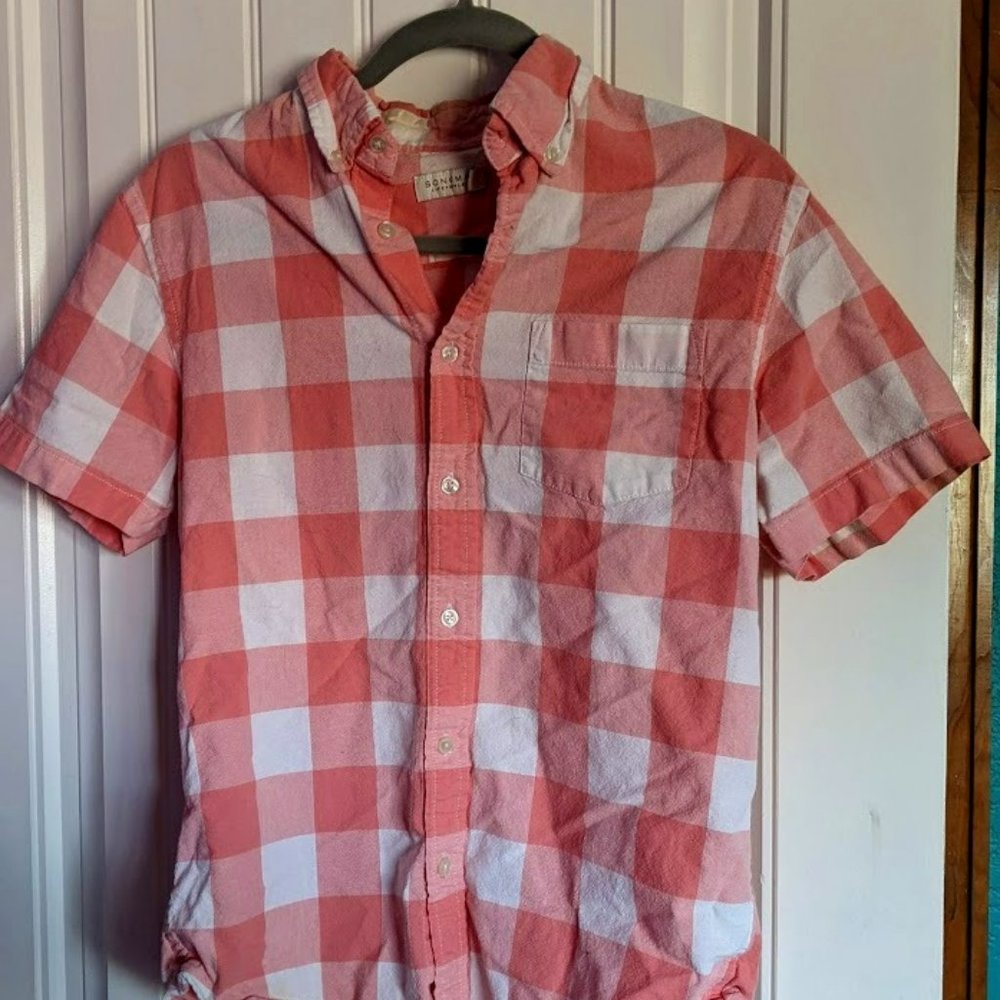 Men's small Sonoma Life & Style pink button down shirt